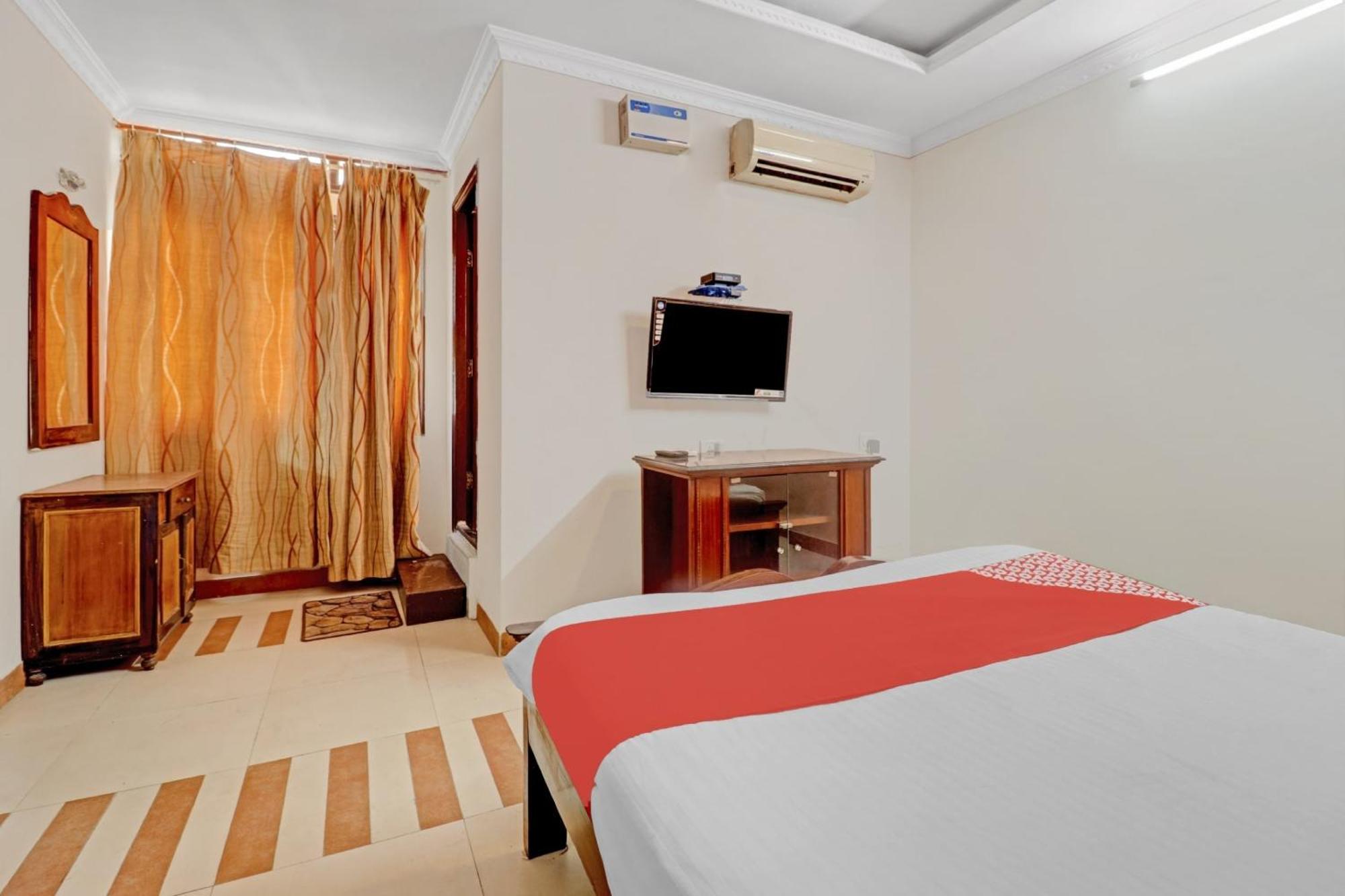 Hotel O Royal Grand Residency Near Lalbagh Botanical Garden Бенґалуру Екстер'єр фото